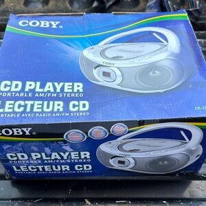 COBY Silver Portable CD Player with AM/FM Radio